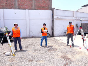 levantamiento topográfico de una estación de servicio gascentro (grifo) Lima - Perú 2025